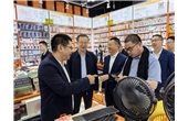 杭州市政協副主席、企業家聯誼會會長毛溪浩一行蒞臨華強集團參觀調研